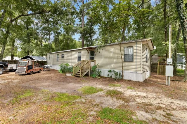 $94,900 | 901 Northeast 11th Avenue, Trenton, FL 32693