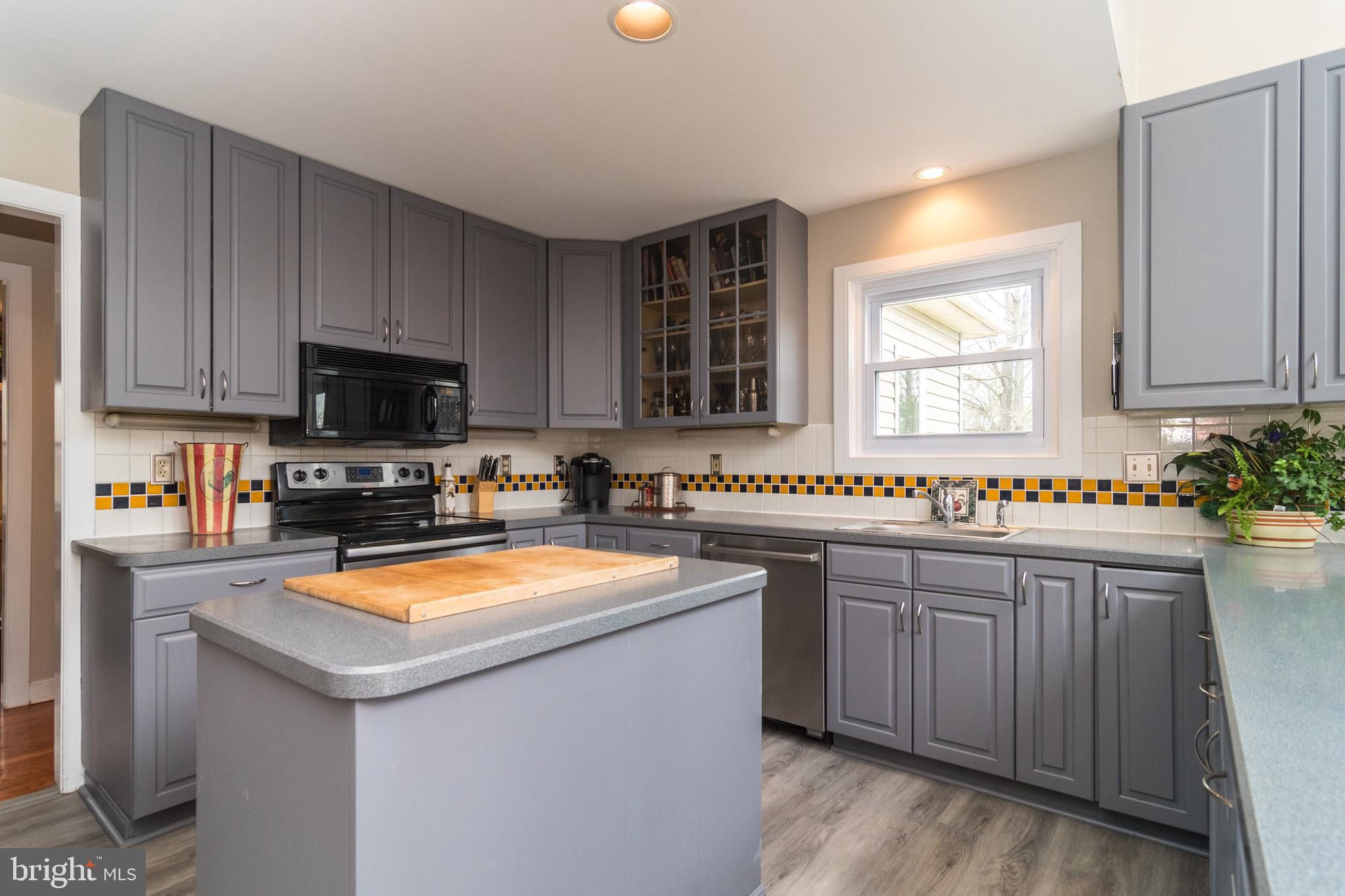 868 Price Road Harleysville, PA 19438 - Photo 14 of 40 Gallery Image 14