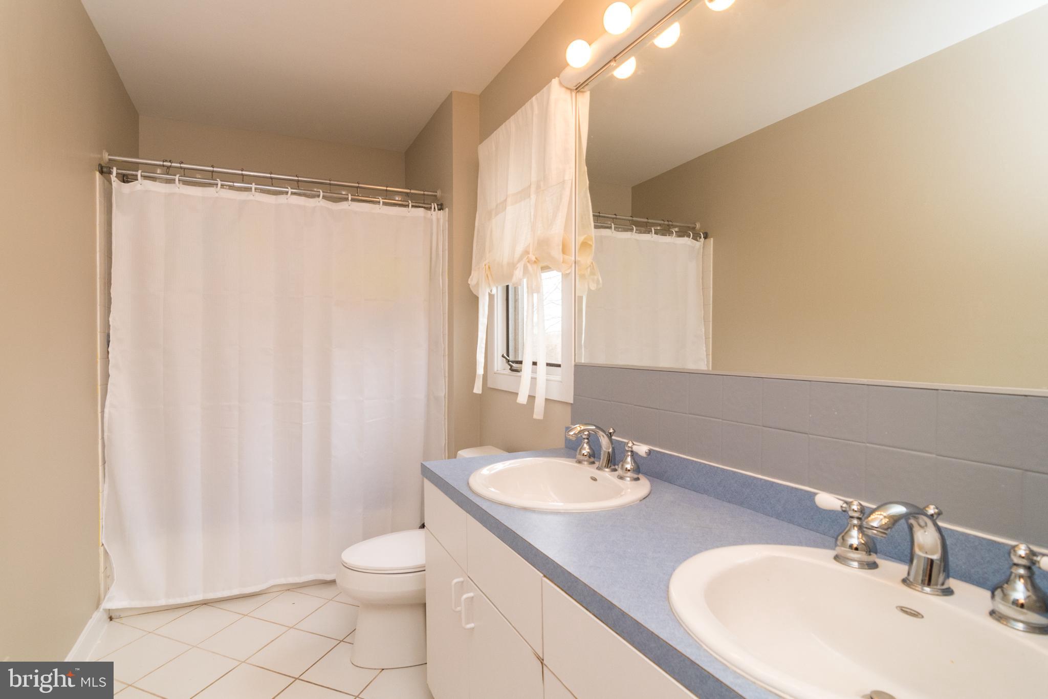 868 Price Road Harleysville, PA 19438 - Photo 30 of 40 Gallery Image 30