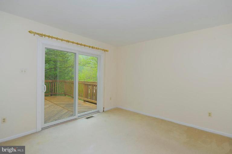 8768 Ruppert Court Ellicott City, MD 21043 - Photo 12 of 14 Living Room