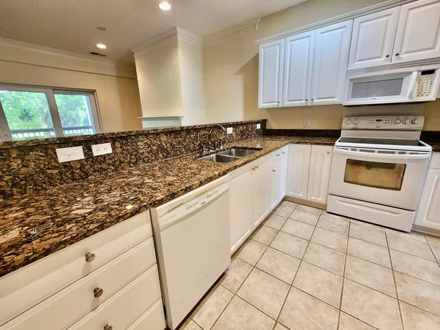 $2,650 | 2003 Hopeman Lane, Mount Pleasant, SC 29466