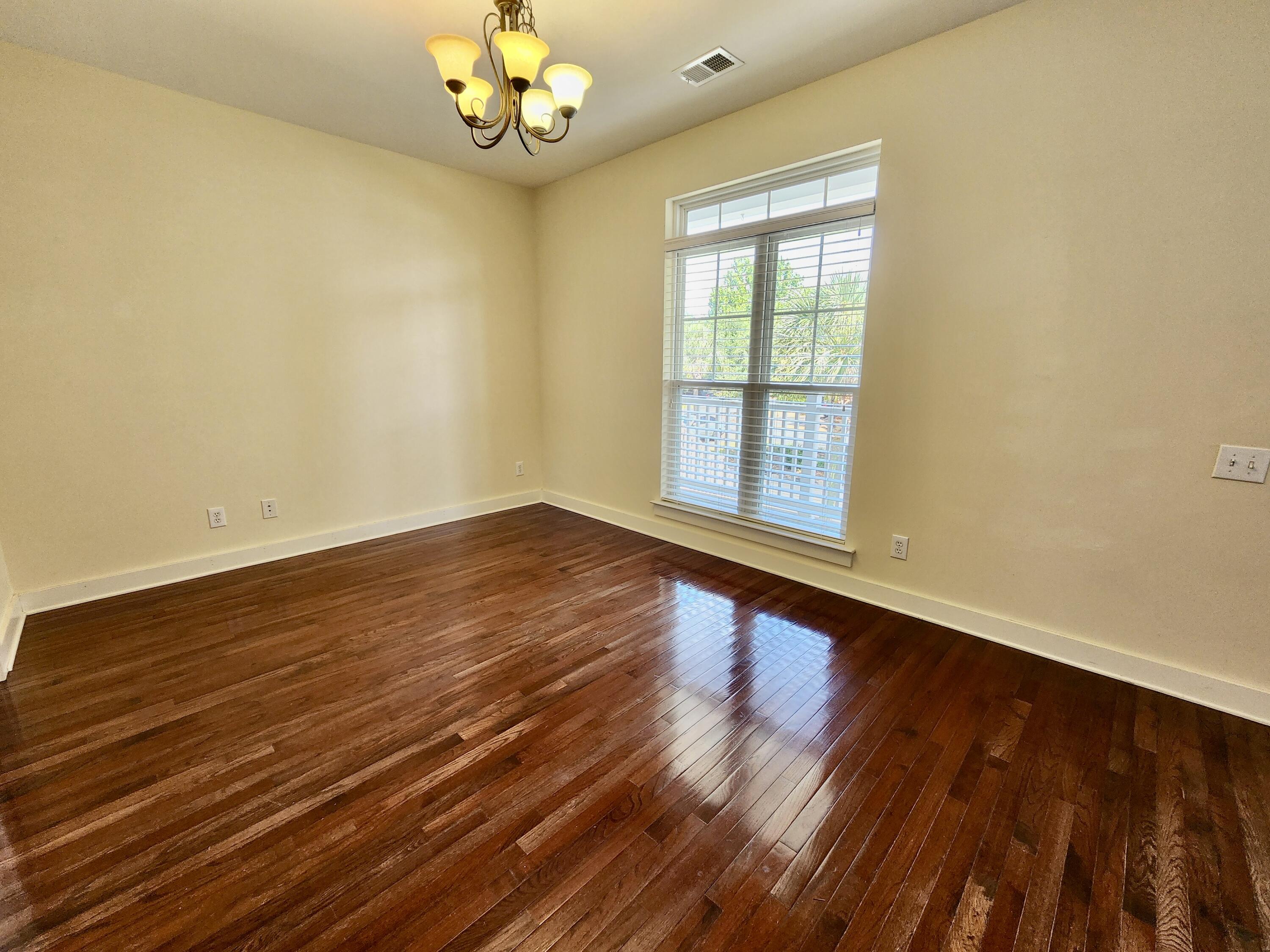 2003 Hopeman Lane Mount Pleasant, SC 29466 - Photo 5 of 20 20240612_112832