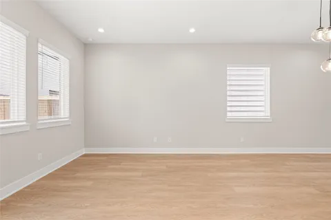 $694,800 | 5925-5927 Wheatley Street, Houston, TX 77091