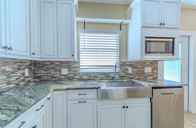 $2,400 | 13352 Harbor Shore Lane, Unit 13352, Winter Garden, FL 34787