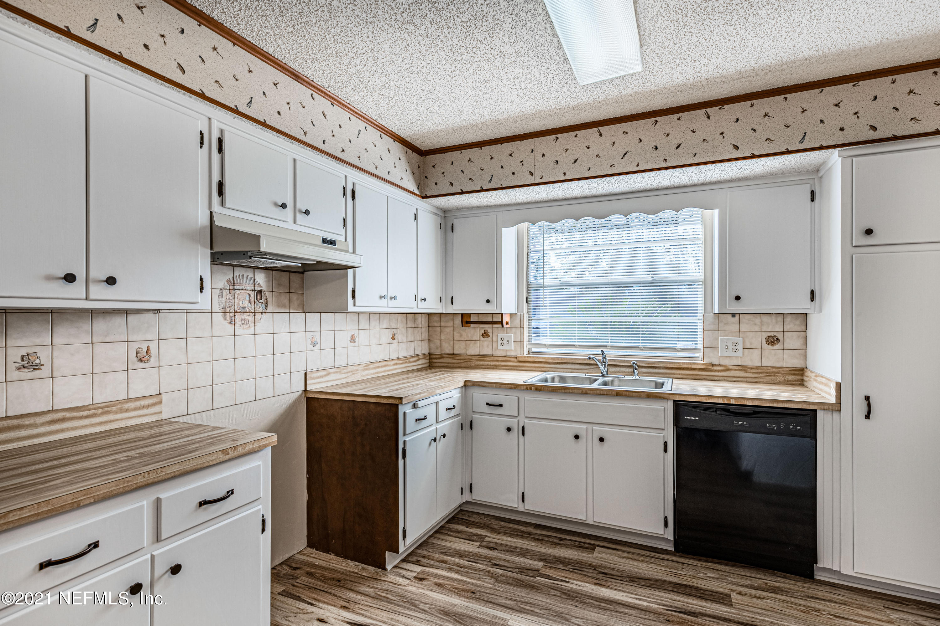 5313 Clarendon Road Jacksonville, FL 32205 - Photo 9 of 38 9-Kitchen