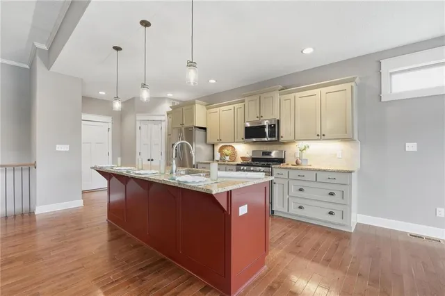 $779,000 | 4385 Missouri Drive, Ottawa, KS 66067