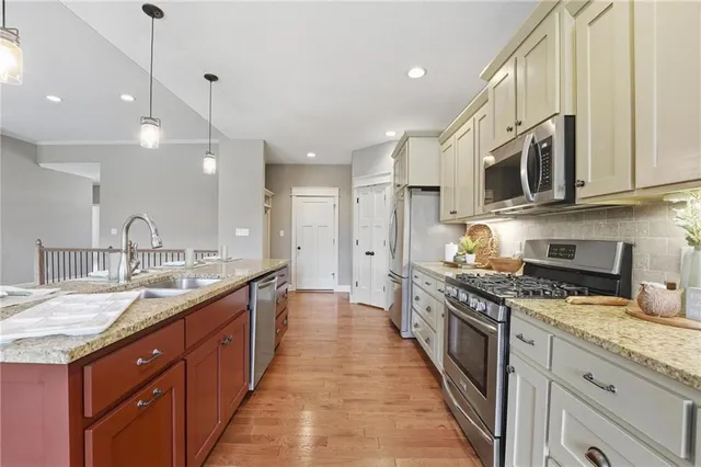 $779,000 | 4385 Missouri Drive, Ottawa, KS 66067