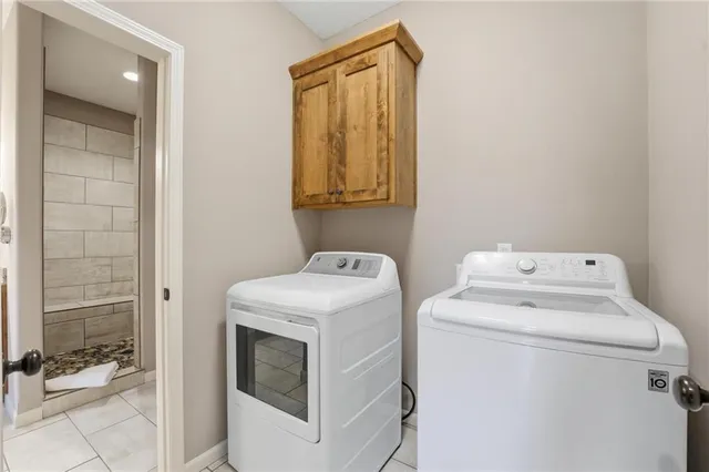 $779,000 | 4385 Missouri Drive, Ottawa, KS 66067