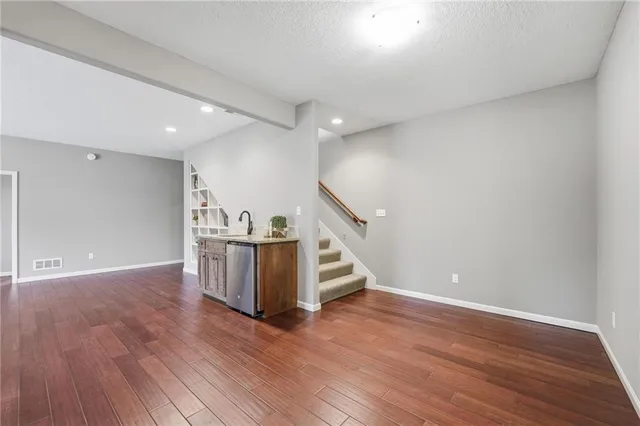 $779,000 | 4385 Missouri Drive, Ottawa, KS 66067