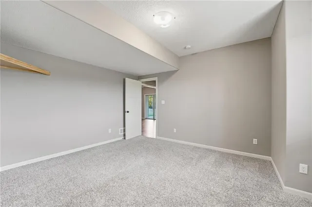 $779,000 | 4385 Missouri Drive, Ottawa, KS 66067