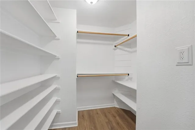 $779,000 | 4385 Missouri Drive, Ottawa, KS 66067