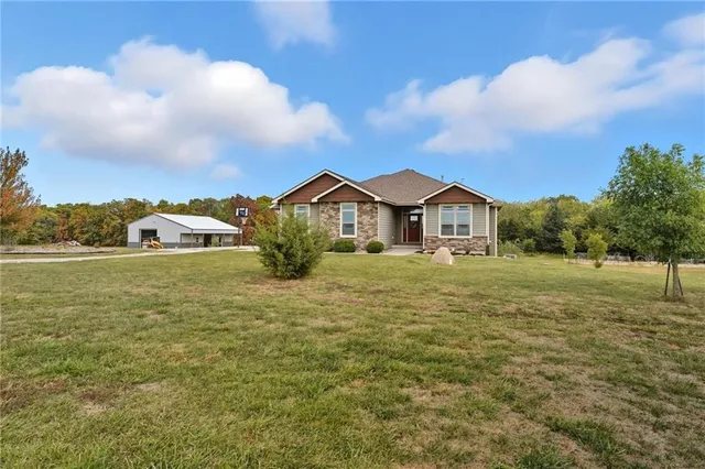 $779,000 | 4385 Missouri Drive, Ottawa, KS 66067