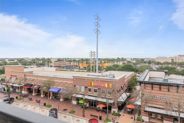 $2,495 | 2299 Lone Star Drive, Unit 512, Sugar Land, TX 77479