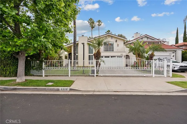 $1,695,000 | 6325 Yolanda Avenue, Tarzana, CA 91335