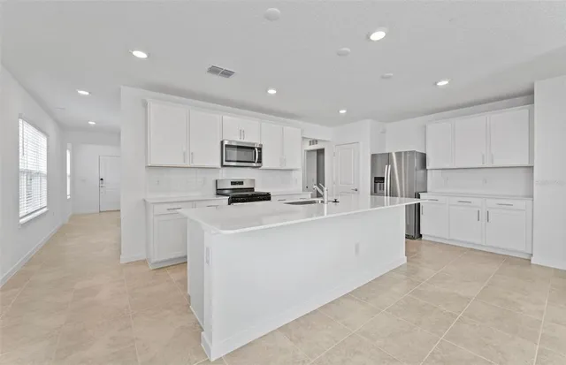 $426,800 | 9767 Crescent Moon Drive, Riverview, FL 33578