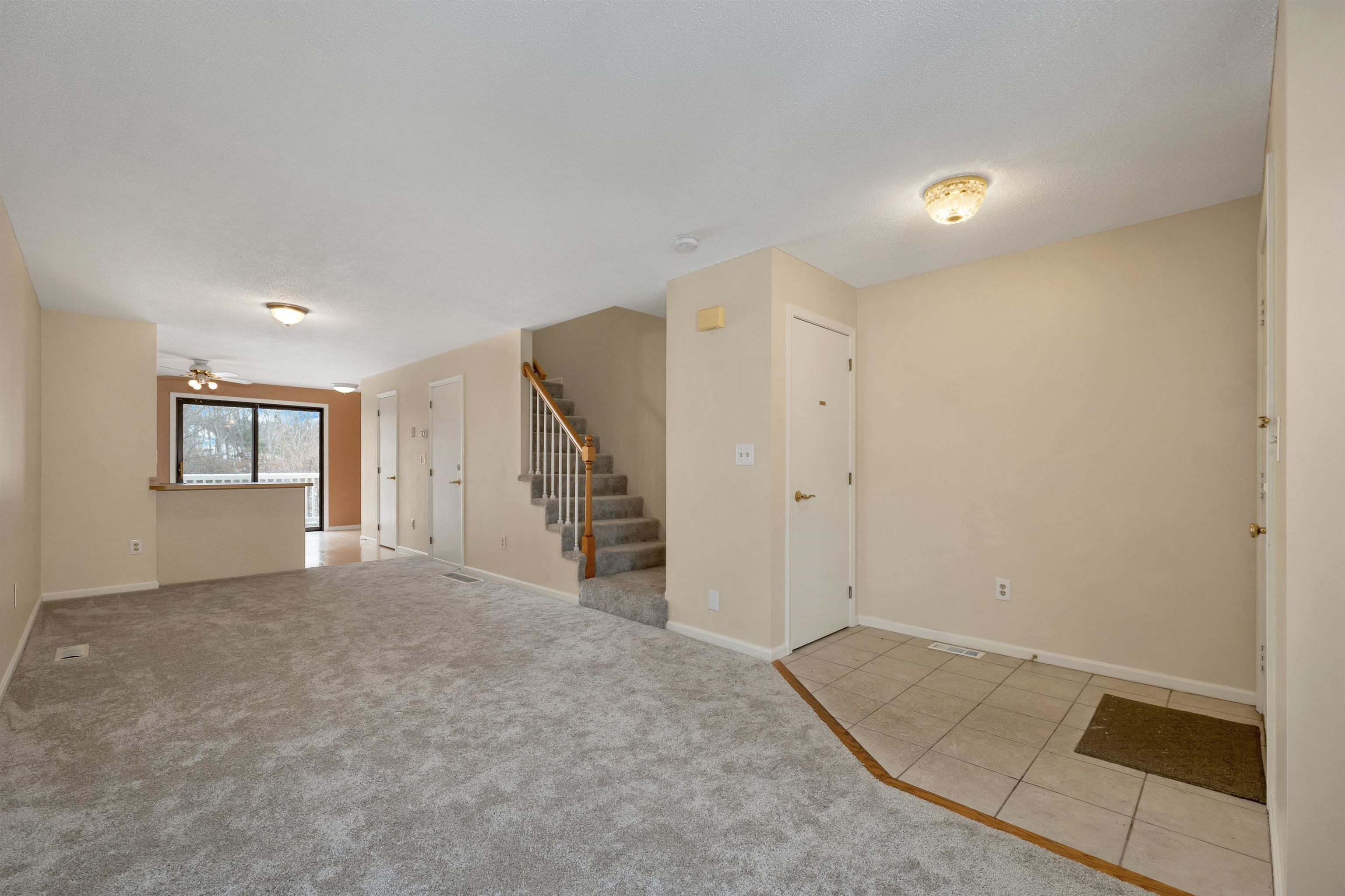 543 Fox Hollow Way Manchester, NH 03104 - Photo 19 of 34