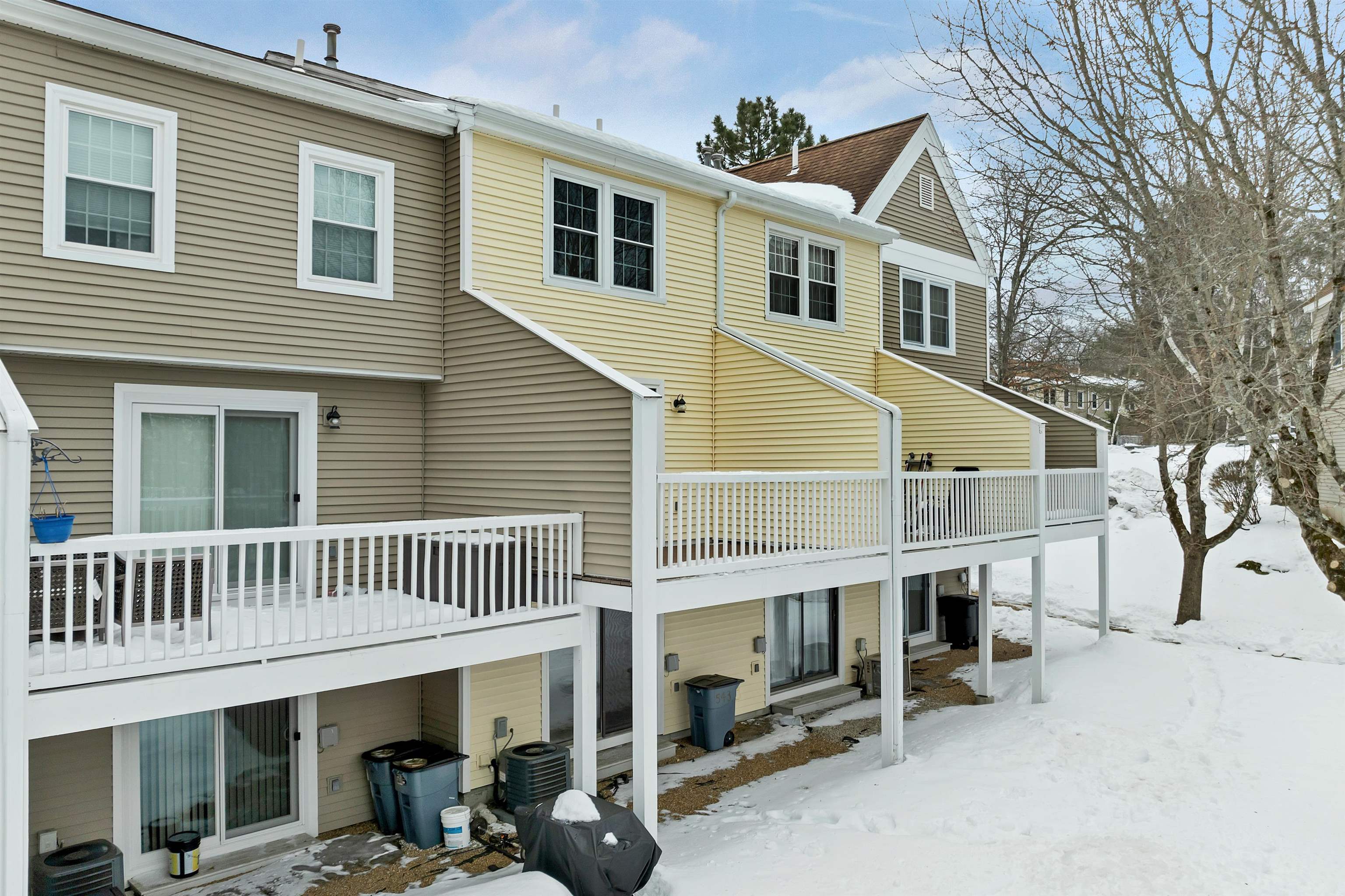 543 Fox Hollow Way Manchester, NH 03104 - Photo 6 of 34