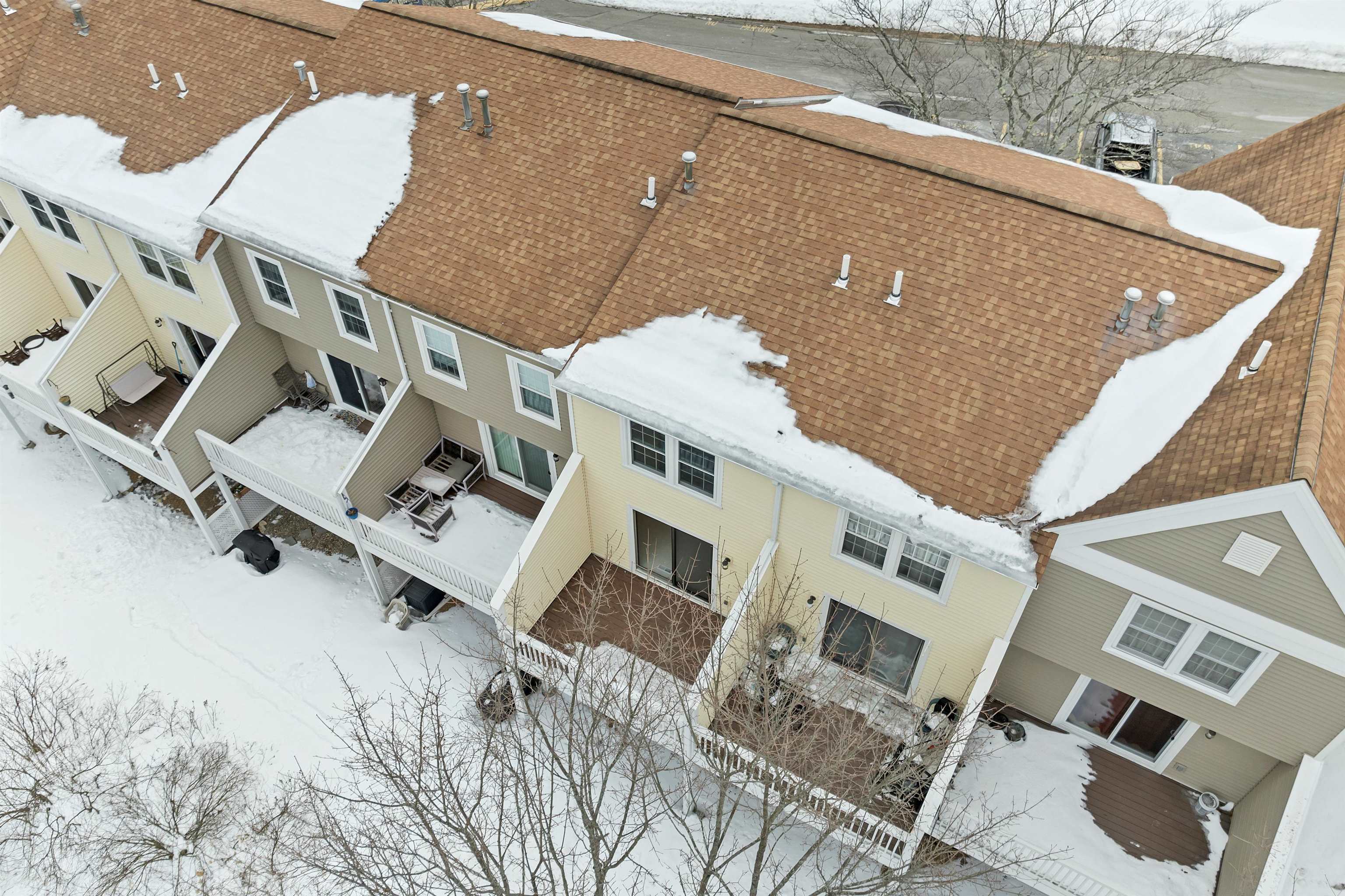 543 Fox Hollow Way Manchester, NH 03104 - Photo 8 of 34