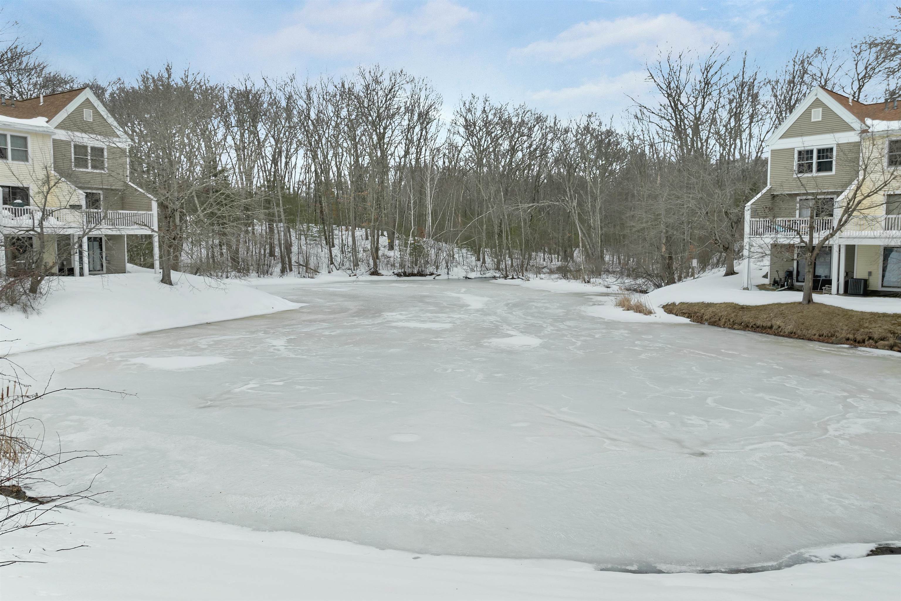 543 Fox Hollow Way Manchester, NH 03104 - Photo 10 of 34