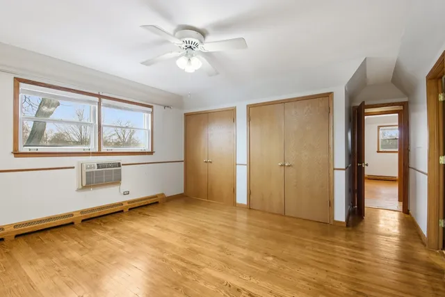 $285,000 | 527 West Eastman Street, Unit 2C, Arlington Heights, IL 60005