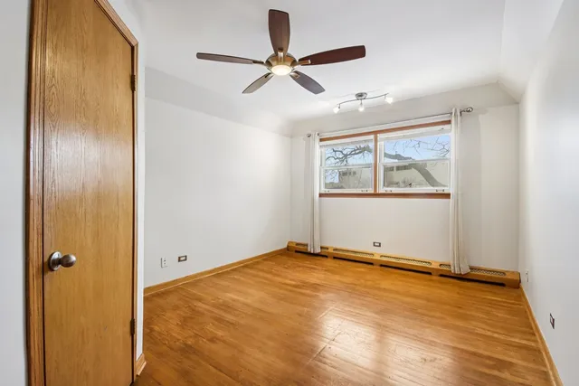 $285,000 | 527 West Eastman Street, Unit 2C, Arlington Heights, IL 60005