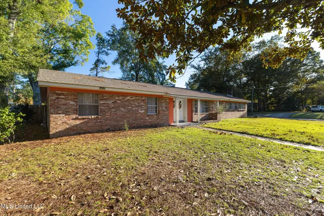 $229,500 | 2816 Williamsburg Road, Hattiesburg, MS 39402