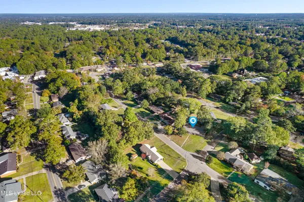 $229,500 | 2816 Williamsburg Road, Hattiesburg, MS 39402