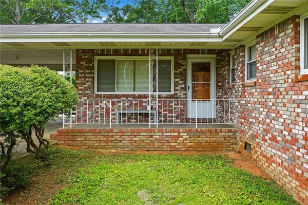 $2,600 | 1808 Sandy Plains Road, Marietta, GA 30066