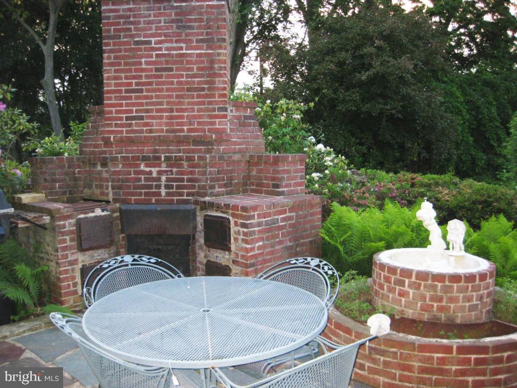 1409 Center Road Lancaster, PA 17603 - Photo 13 of 15 Gallery Image 13