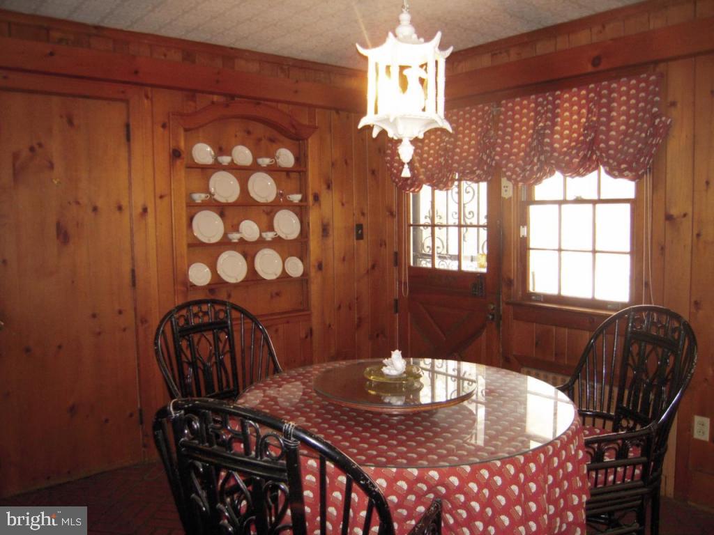 1409 Center Road Lancaster, PA 17603 - Photo 5 of 15 Gallery Image 5