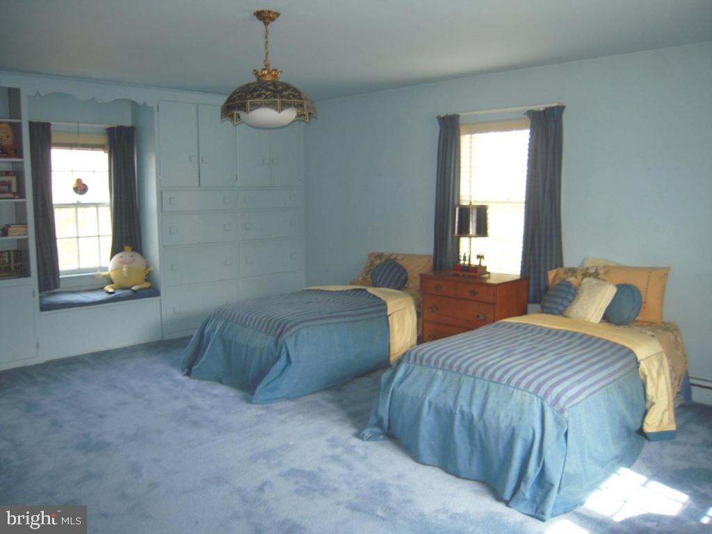 1409 Center Road Lancaster, PA 17603 - Photo 8 of 15 Gallery Image 8