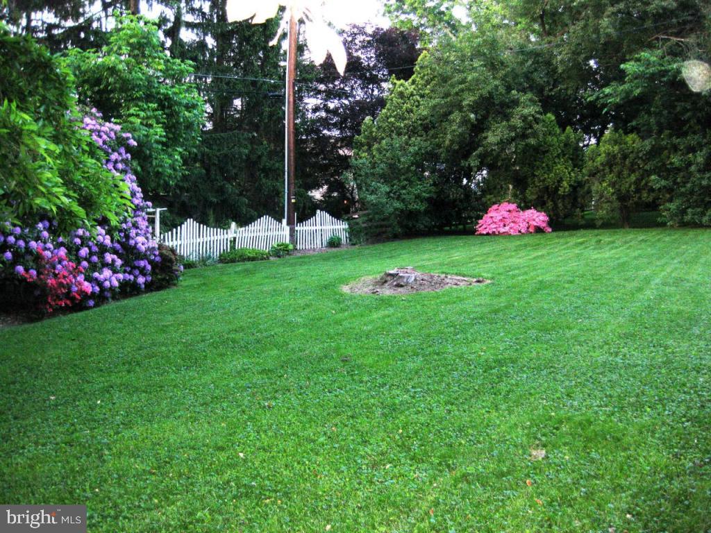 1409 Center Road Lancaster, PA 17603 - Photo 10 of 15 Gallery Image 10