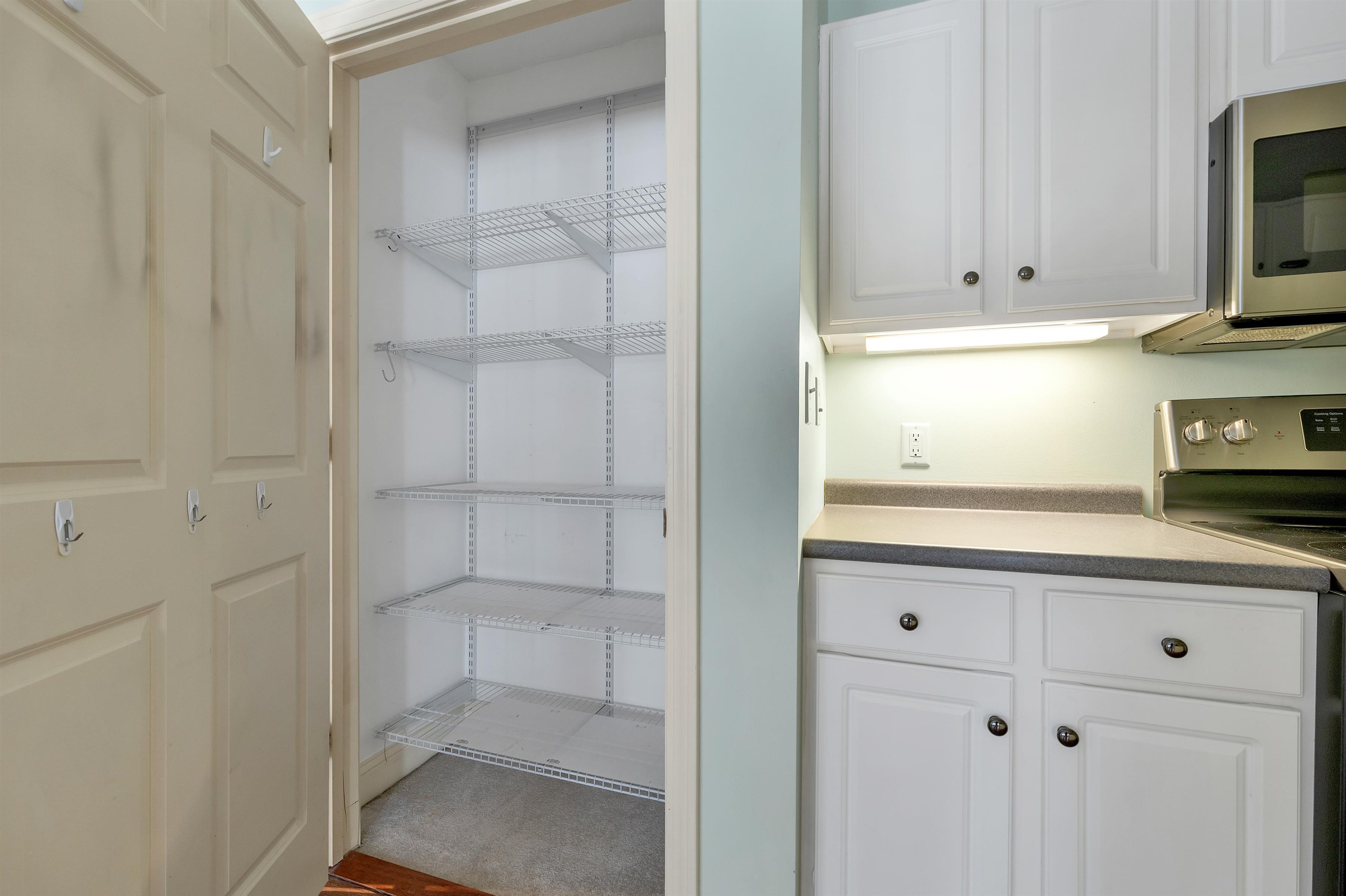 597 R Lafayette Road, Unit 105 Hampton, NH 03842 - Photo 13 of 32