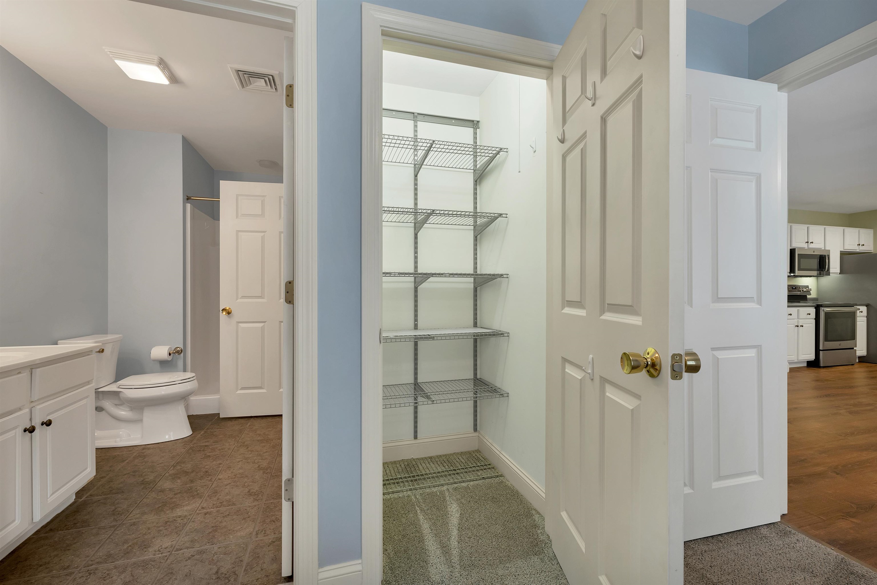 597 R Lafayette Road, Unit 105 Hampton, NH 03842 - Photo 21 of 32