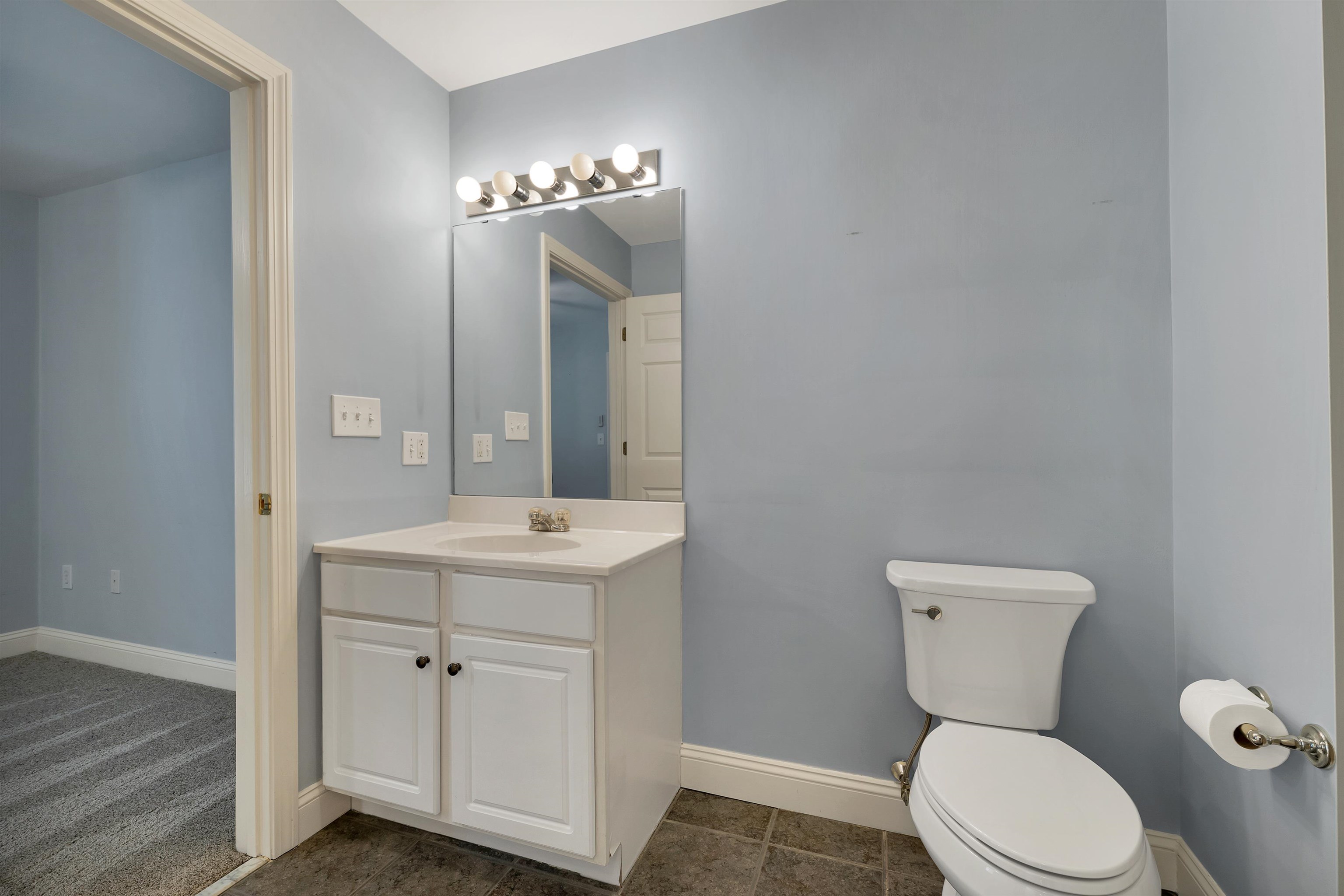 597 R Lafayette Road, Unit 105 Hampton, NH 03842 - Photo 23 of 32