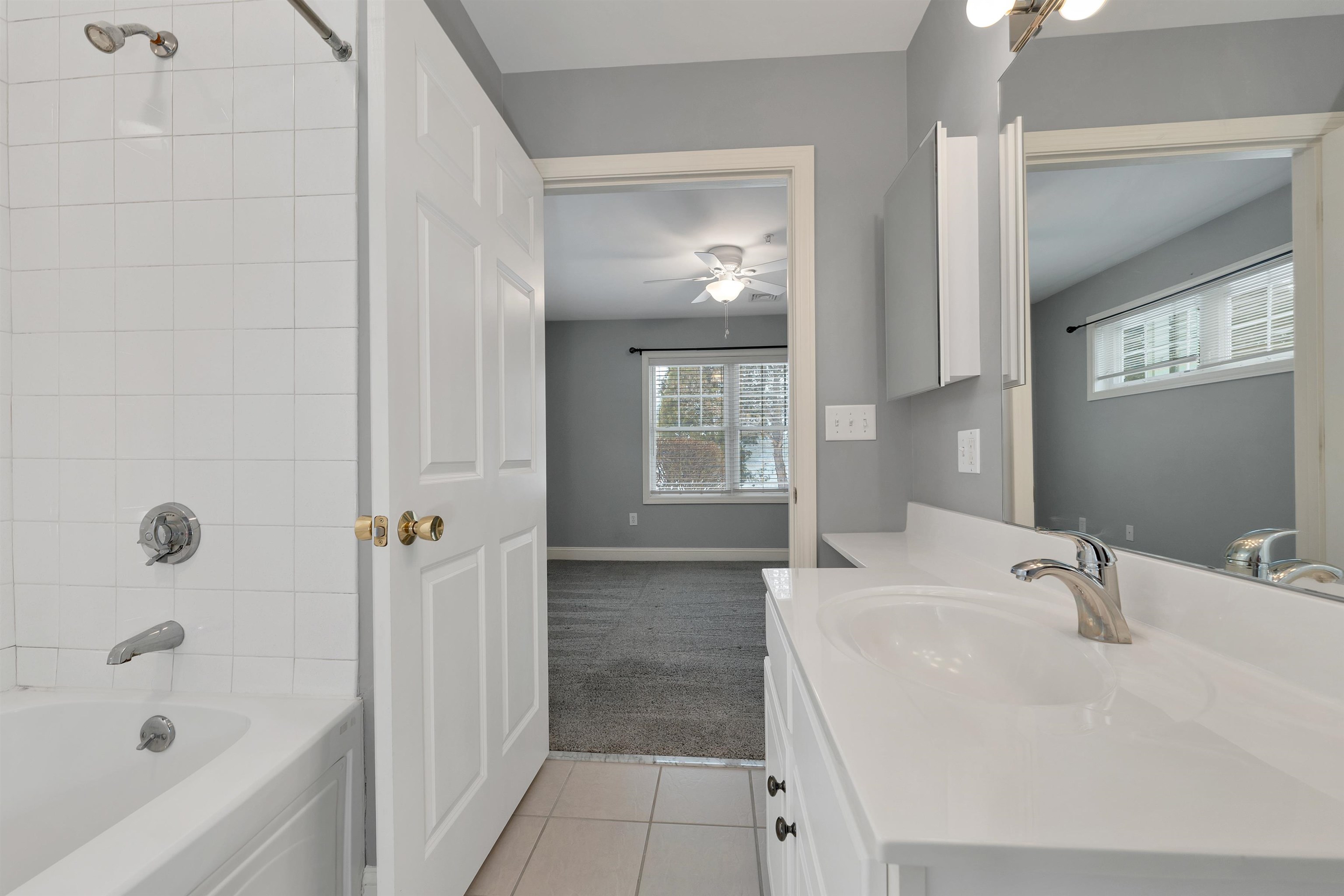 597 R Lafayette Road, Unit 105 Hampton, NH 03842 - Photo 29 of 32