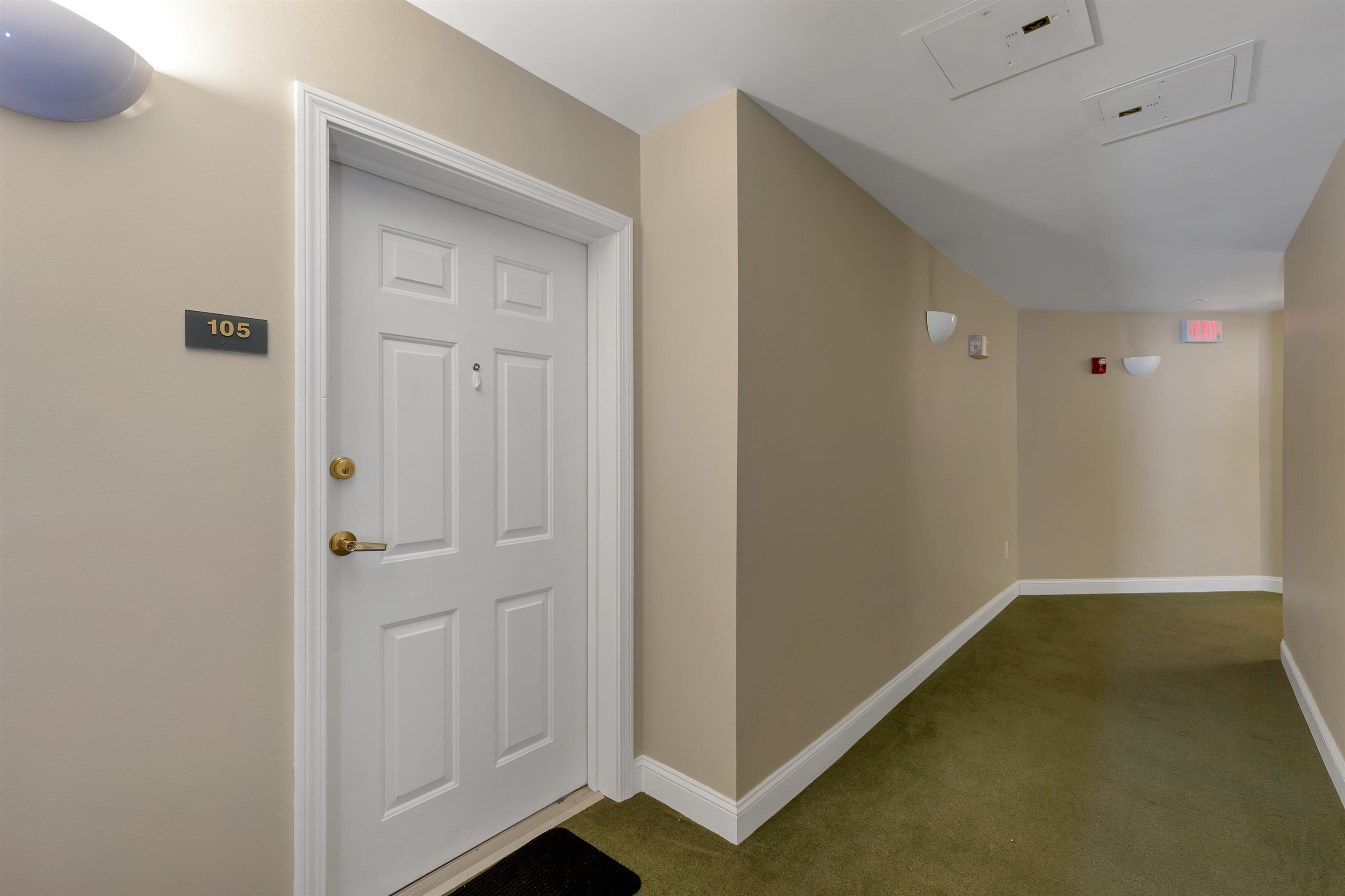 597 R Lafayette Road, Unit 105 Hampton, NH 03842 - Photo 5 of 32
