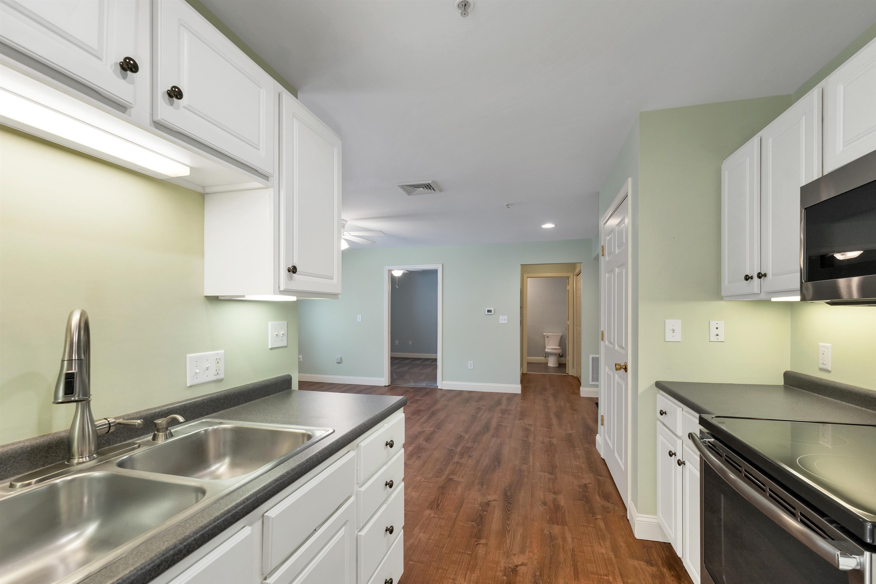 597 R Lafayette Road, Unit 105 Hampton, NH 03842 - Photo 10 of 32