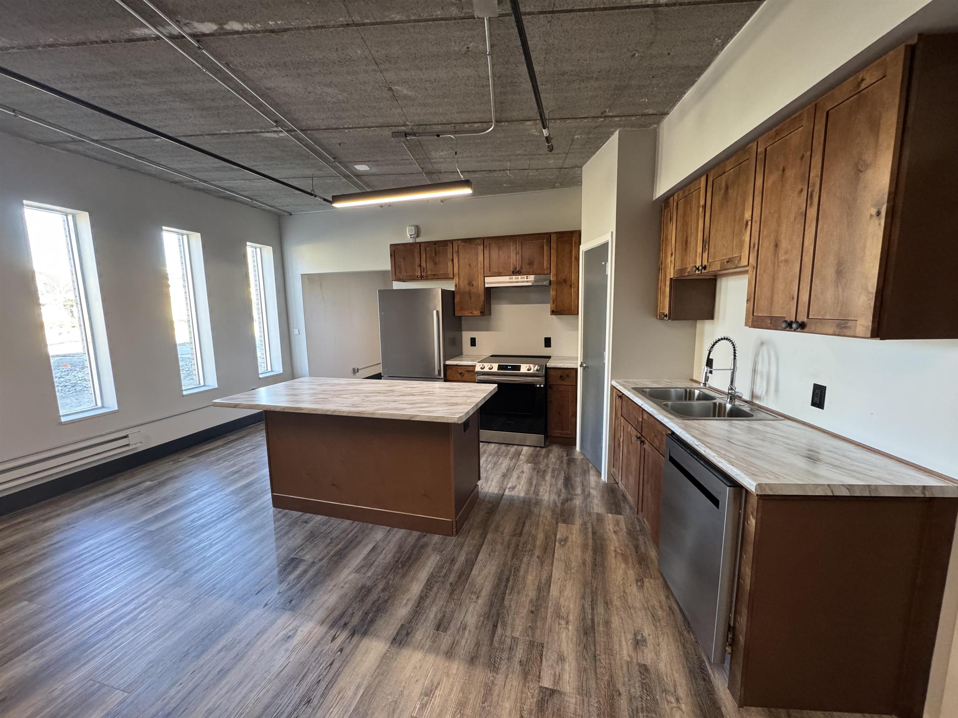 217 South Badger Avenue Appleton, WI 54914 - Photo 2 of 16