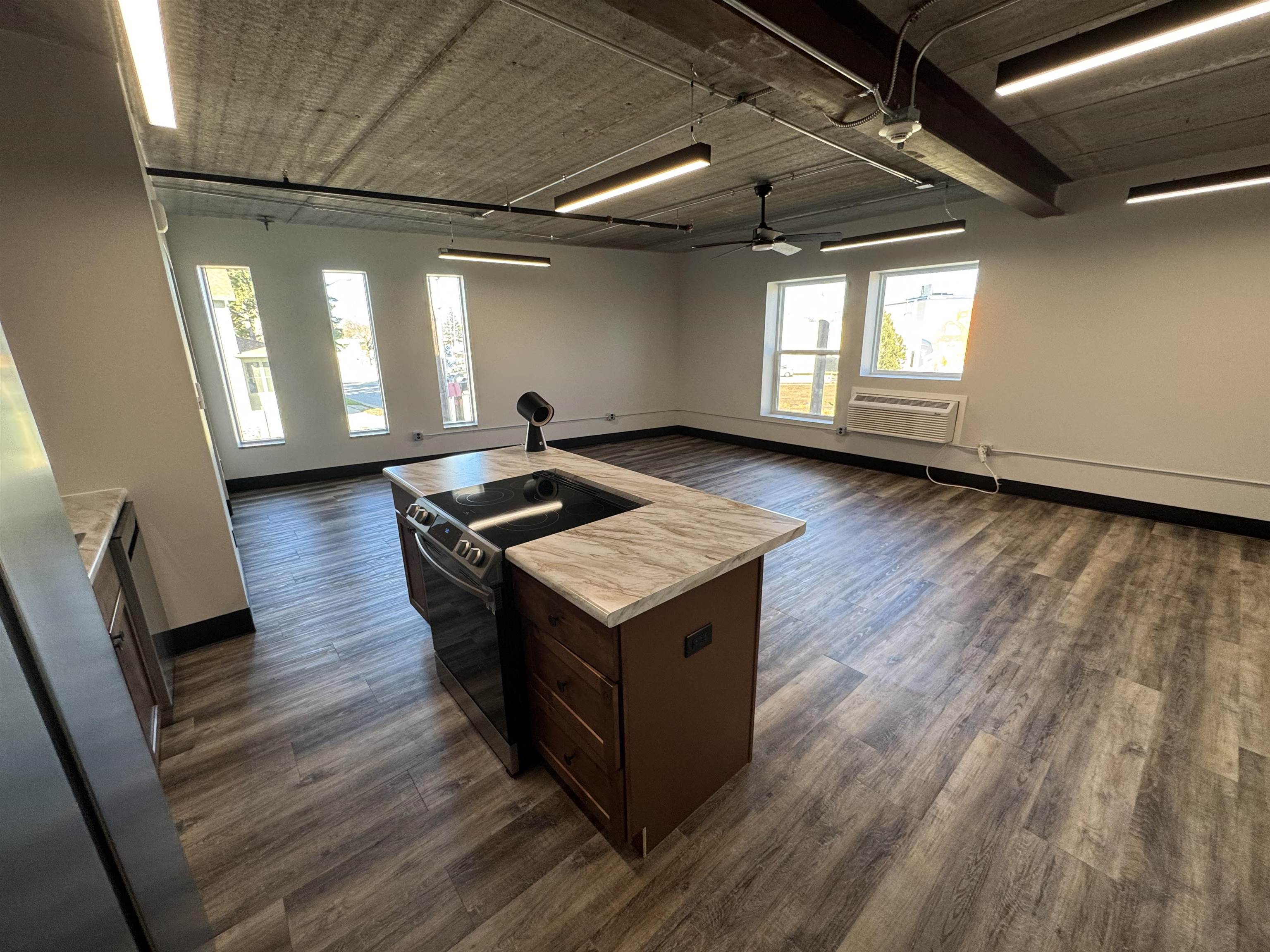 217 South Badger Avenue Appleton, WI 54914 - Photo 3 of 16