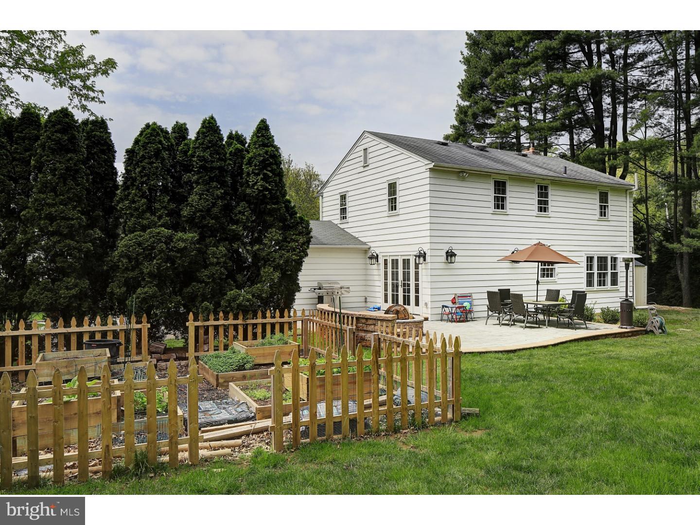 165 Woodstock Road Villanova, PA 19085 - Photo 4 of 21