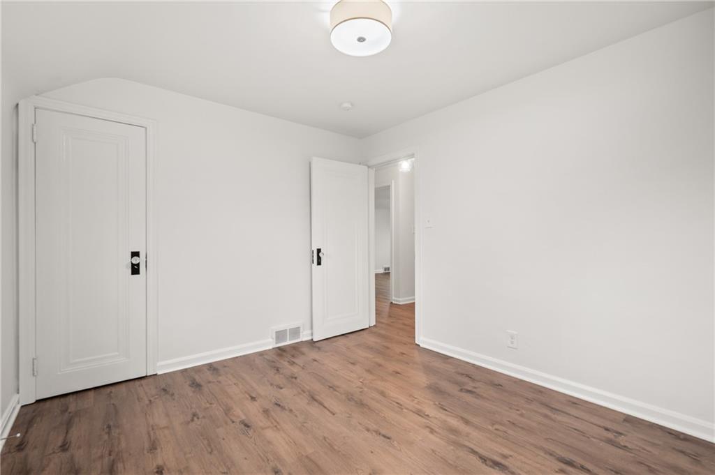 200 Overdale Road Pittsburgh, PA 15221 - Photo 17 of 23 Gallery Image 17