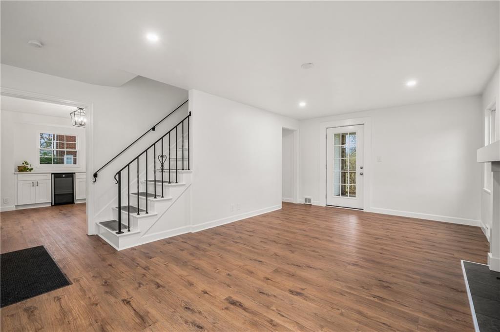 200 Overdale Road Pittsburgh, PA 15221 - Photo 3 of 23 Gallery Image 3