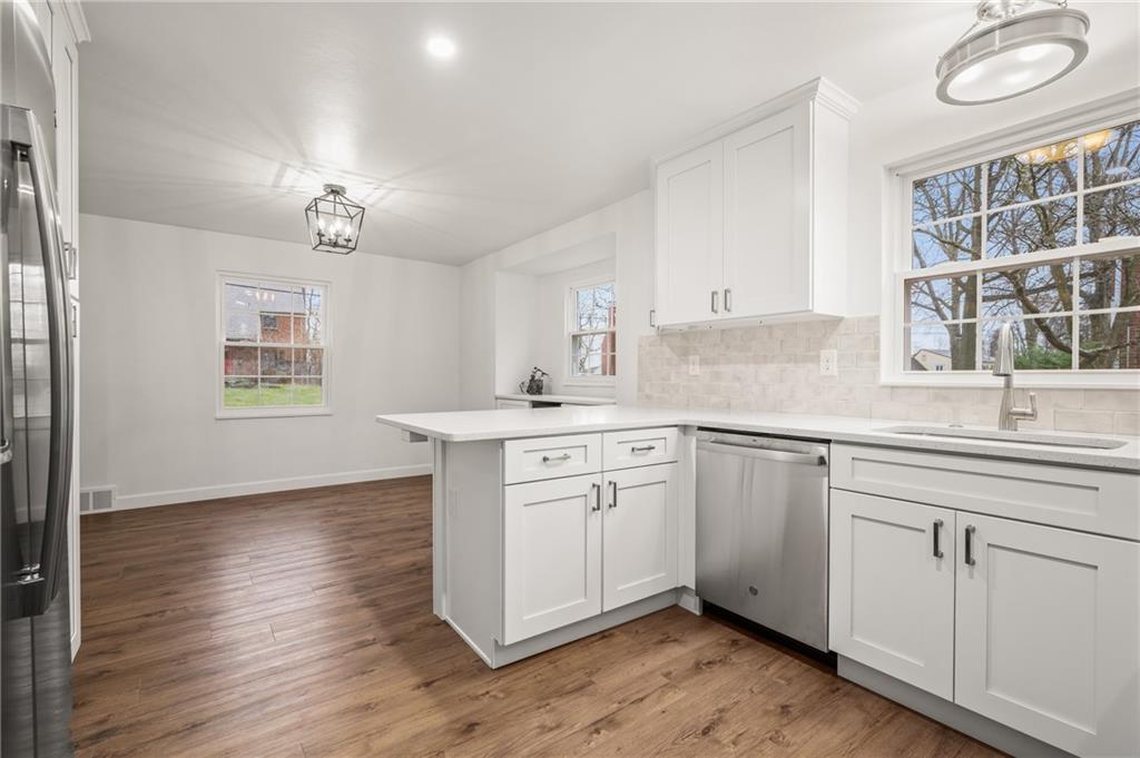 200 Overdale Road Pittsburgh, PA 15221 - Photo 8 of 23 Gallery Image 8