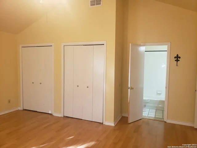 a view of a back yard of the house