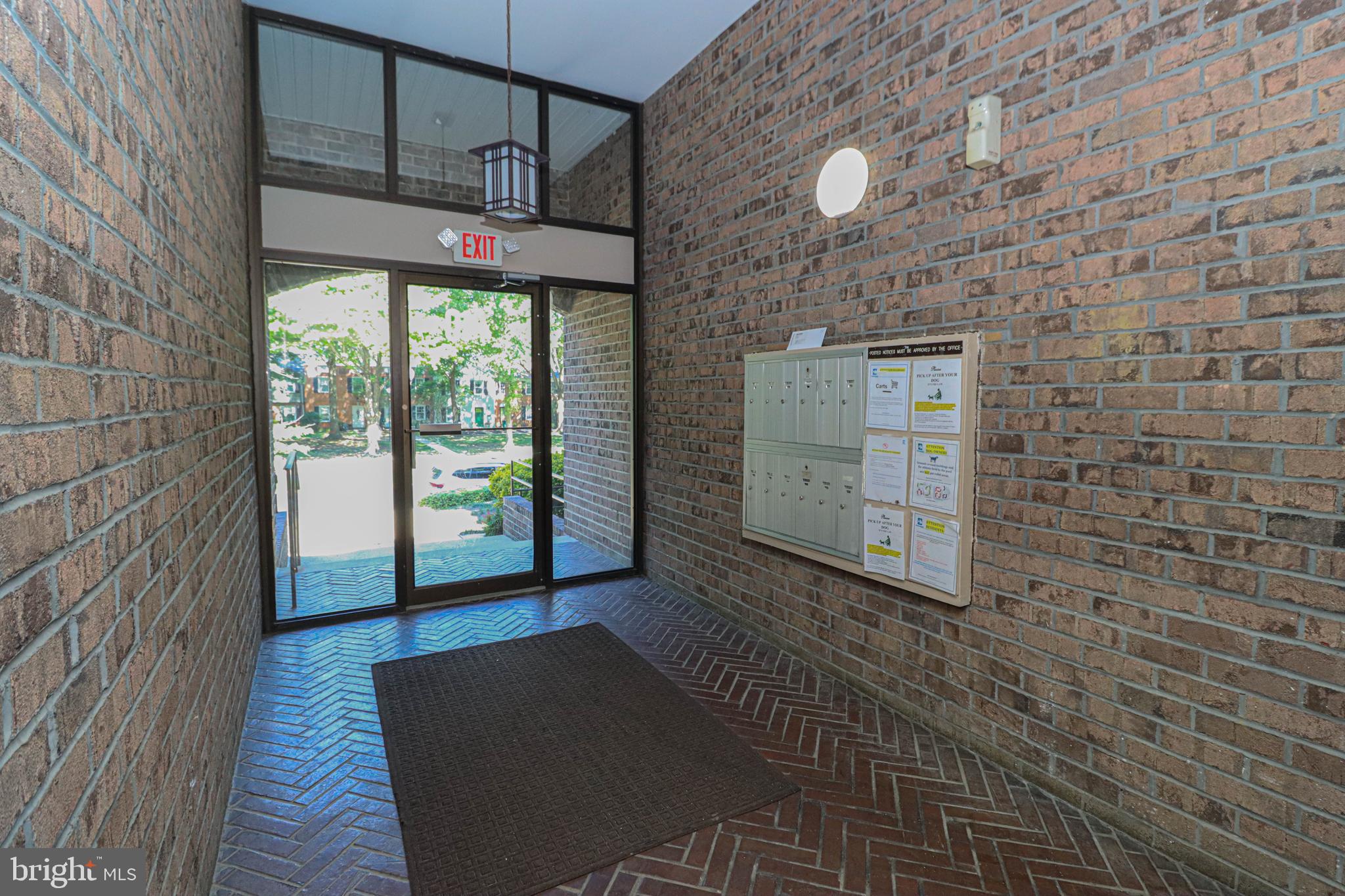 140 Georgetown Road, Unit 10 Annapolis, MD 21403 - Photo 2 of 43 Main Entry