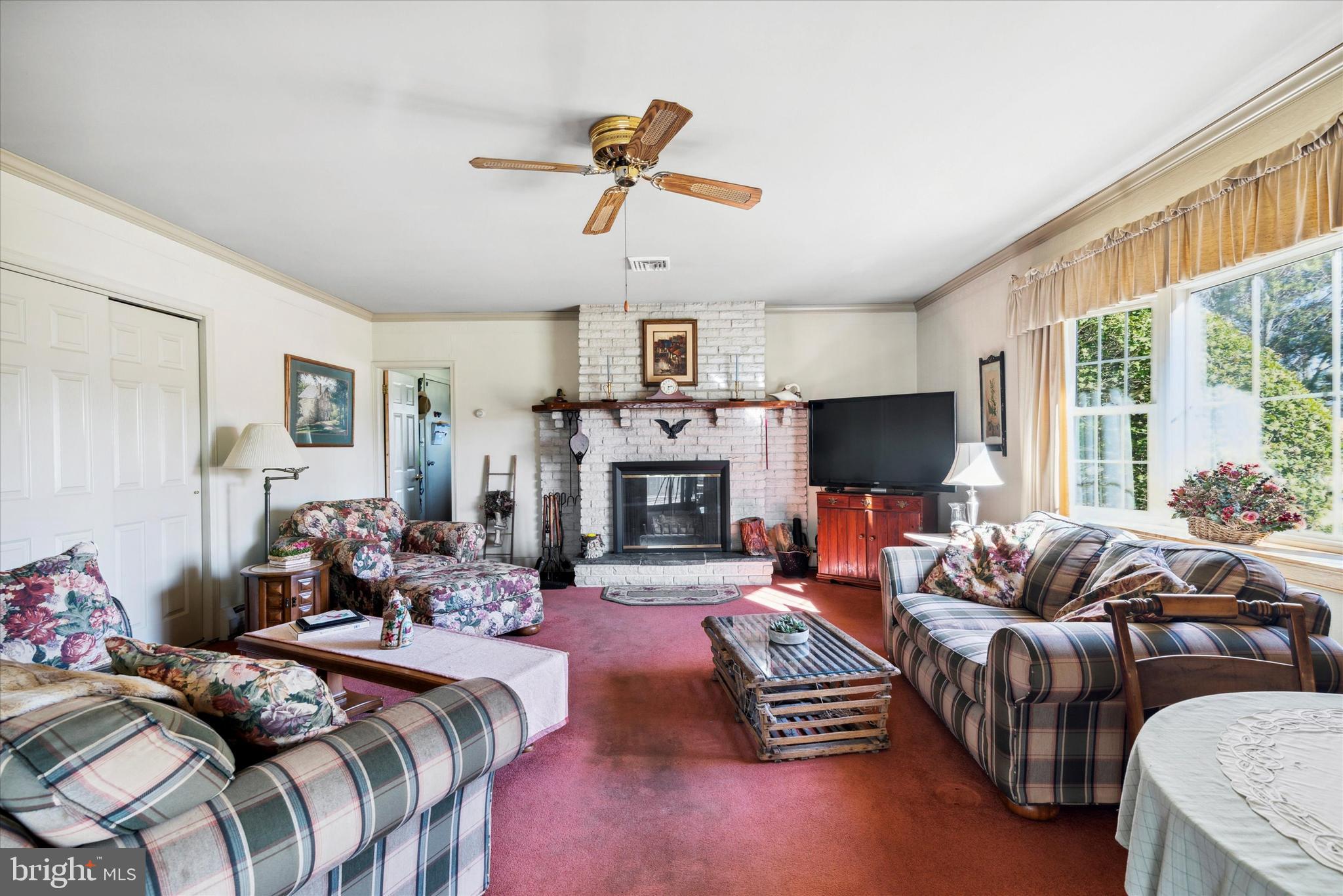 160 Cardinal Road Chalfont, PA 18914 - Photo 7 of 11 Gallery Image 7