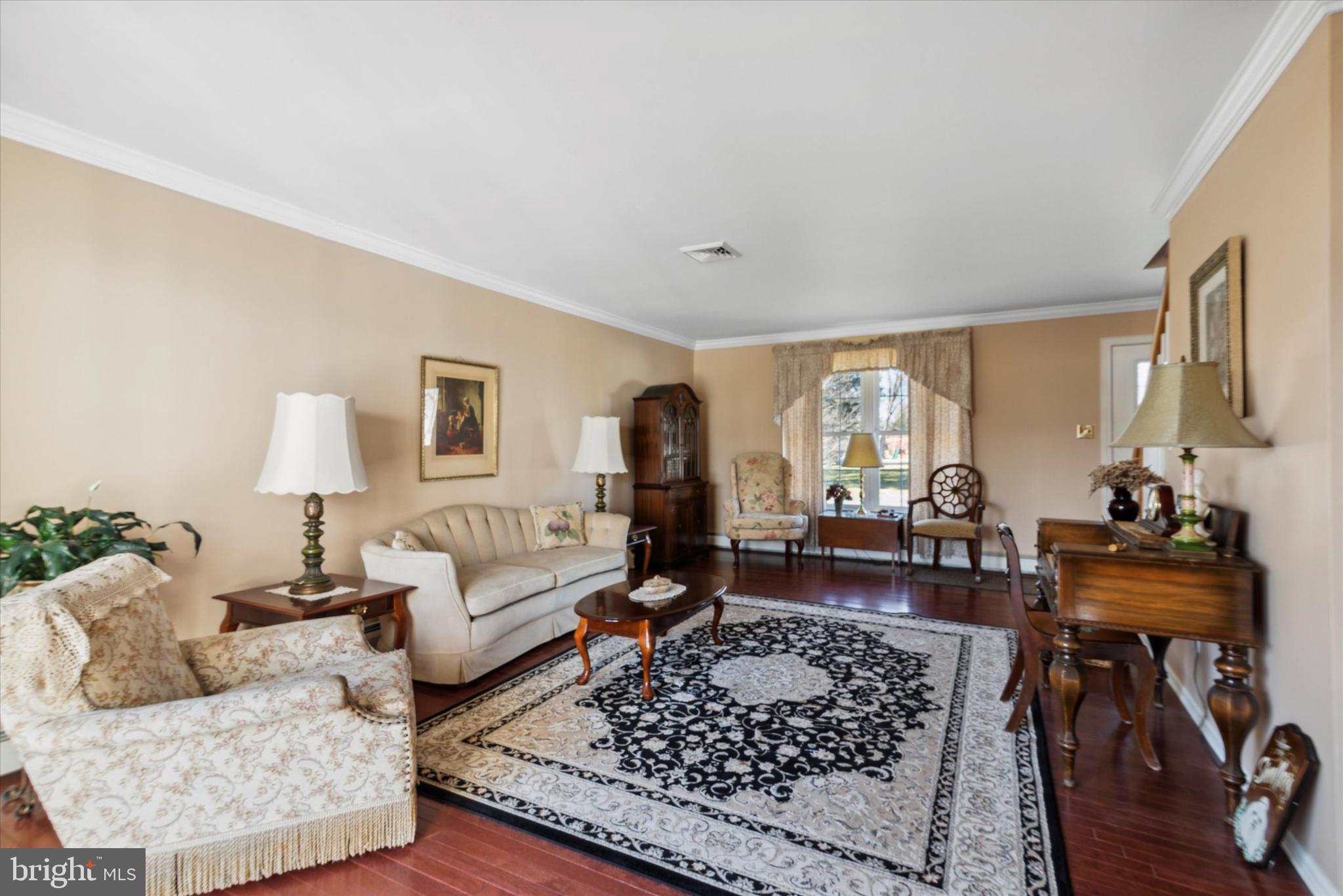 160 Cardinal Road Chalfont, PA 18914 - Photo 10 of 11 Gallery Image 10