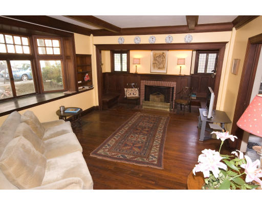 24 Cummings Road Boston, MA 02135 - Photo 3 of 10 Gallery Image 3