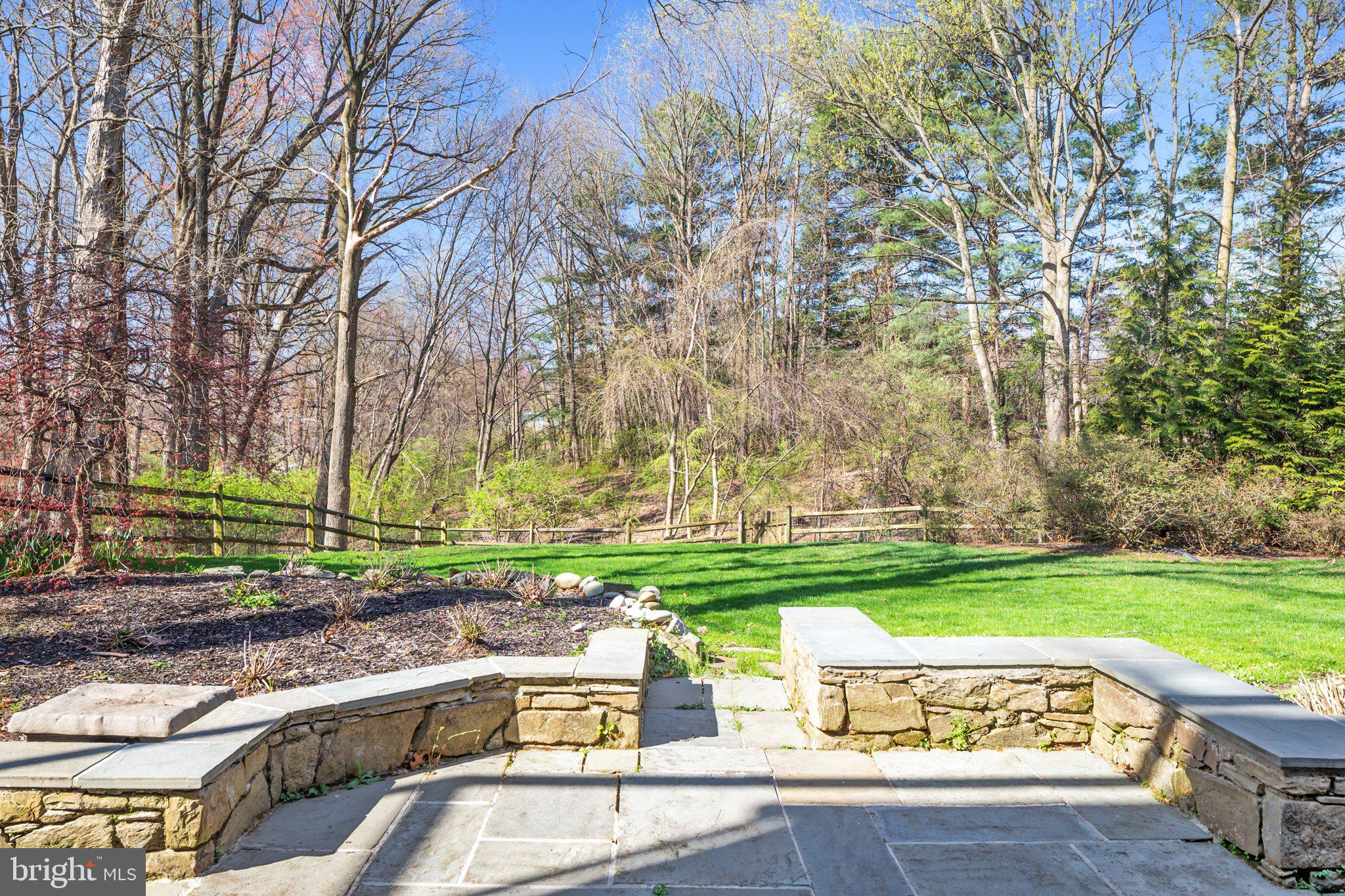 1702 Putter Lane Reston, VA 20190 - Photo 11 of 36 Gallery Image 11